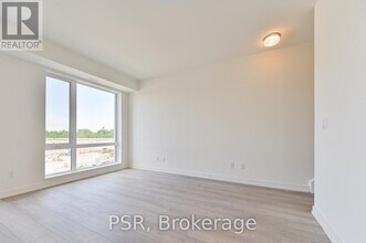 65 Saigon Dr in Richmond Hill, ON - Building Photo - Building Photo