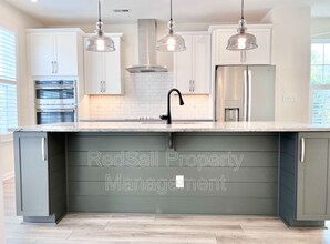 551 Red Hill Rd in Newport News, VA - Building Photo - Building Photo