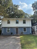 1388 Bryan Ave, Unit 1388 Bryan Ave in East Point, GA - Building Photo