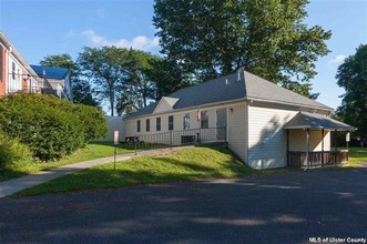 The Clermont in Saugerties, NY - Building Photo - Building Photo