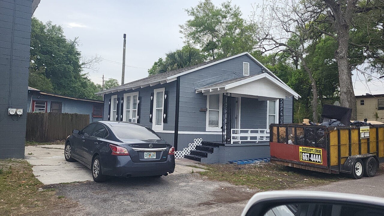 1781 Francis St in Jacksonville, FL - Building Photo