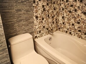 3939 W 11th Ave in Vancouver, BC - Building Photo - Building Photo