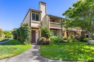 1145 Bismarck Ln in Alameda, CA - Building Photo