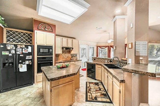 1817 Christy Ct in Fort Worth, TX - Foto de edificio - Building Photo