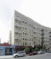 700 E 141st St in Bronx, NY - Building Photo