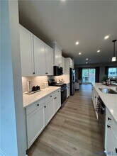 8001 Lake Laurel Ln in Glen Allen, VA - Building Photo - Building Photo