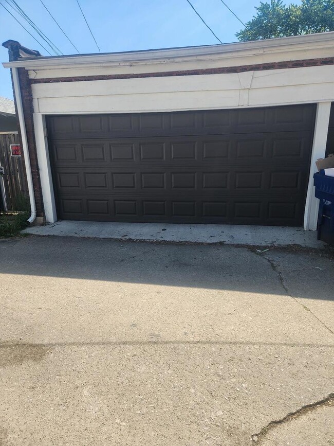 1630 S 59th Ct in Cicero, IL - Building Photo - Building Photo