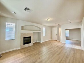 11008 Rusty Ray Dr in Las Vegas, NV - Building Photo - Building Photo