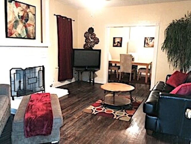 2005 Santa Anna in San Antonio, TX - Building Photo