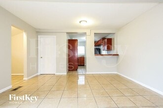 141 W Briarcliff Rd in Bolingbrook, IL - Building Photo - Building Photo