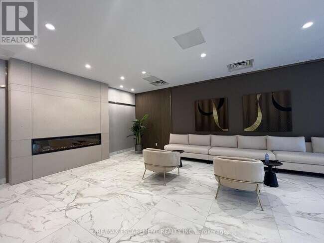 490 Gordon Krantz Ave in Milton, ON - Building Photo - Building Photo