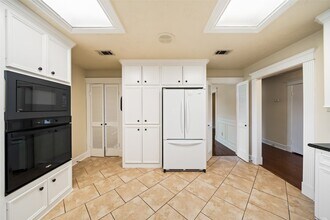 101 Fairway View Ln in Montgomery, TX - Building Photo - Building Photo