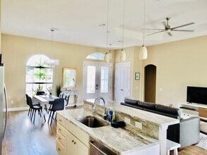 257 Manor Rd in Venice, FL - Building Photo - Building Photo