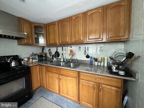 9211 Ashton Rd in Philadelphia, PA - Building Photo - Building Photo