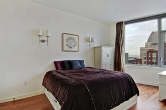 100 Jay St in Brooklyn, NY - Building Photo - Building Photo