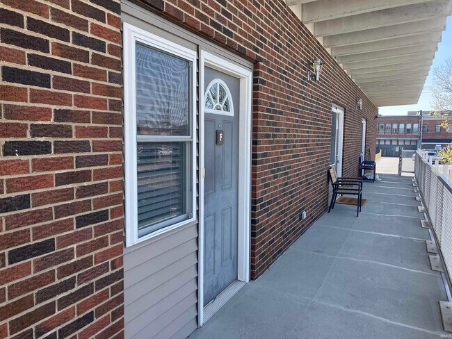 2301 W Michigan St in Evansville, IN - Building Photo - Building Photo