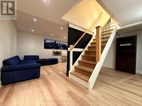 45 Henricks Rd in Markham, ON - Building Photo - Building Photo