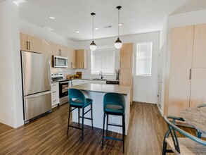 Parc at Day Dairy Apartments and Townhomes in Draper, UT - Building Photo - Building Photo