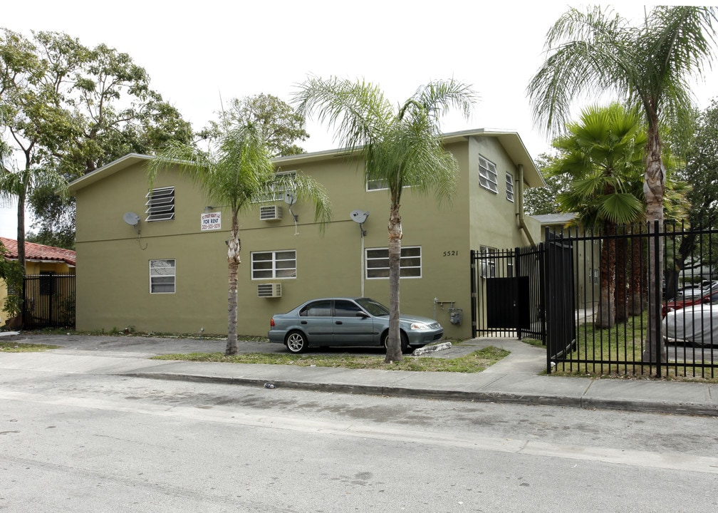 5521 NE Miami Ct in Miami, FL - Foto de edificio