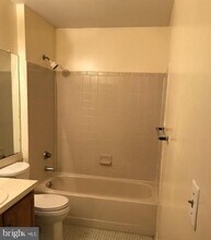 1105 Aspen Dr in Plainsboro, NJ - Building Photo - Building Photo