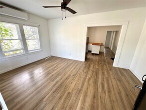 7 Hunt St in Houston, TX - Building Photo - Building Photo