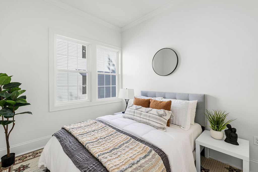 1462 Rodman St, Unit 1 in Fall River, MA - Building Photo