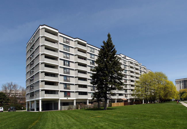 Flemingdon Park Apartments in Toronto, ON - Building Photo - Building Photo