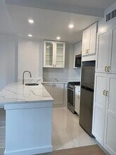 1 Irving Pl in New York, NY - Building Photo - Building Photo