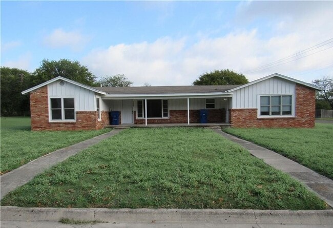 property at 402 Hill St