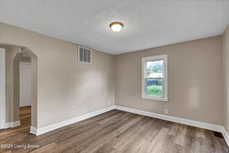 3328 Farnsley Rd in Louisville, KY - Building Photo - Building Photo