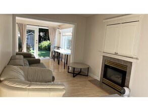 1512 Nichol Rd in White Rock, BC - Building Photo - Building Photo