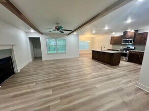 305 Pennington Ave in Prairie Grove, AR - Building Photo - Building Photo