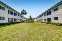 Spectra at Plantation in Plantation, FL - Foto de edificio - Building Photo