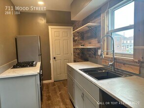 711 Wood St in Pittsburgh, PA - Building Photo - Building Photo