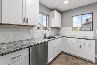 506 Southway Dr-Unit -A in Lewiston, ID - Building Photo - Building Photo