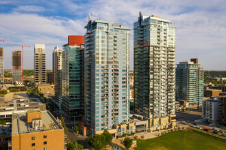 Union Square in Calgary, AB - Building Photo - Building Photo