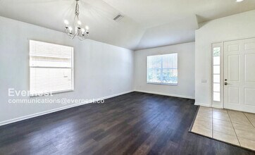 692 Sea Holly Dr in Brooksville, FL - Foto de edificio - Building Photo