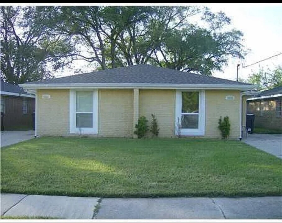13231 Curran Blvd in New Orleans, LA - Building Photo