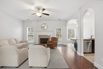 585 Dalcross Dr in Richmond Hill, GA - Building Photo - Building Photo