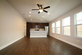 1324-1328 White Sand Dr in Azle, TX - Building Photo - Building Photo