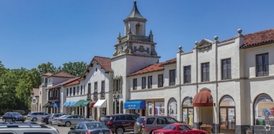 The Residences at Plaza Del Lago