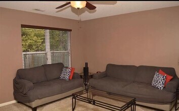 2602 Deerfield Blvd in Junction City, KS - Building Photo - Building Photo