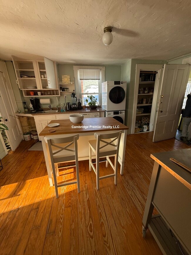 434 Franklin St, Unit 3