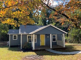 578 Oakhurst Dr in Marietta, GA - Building Photo