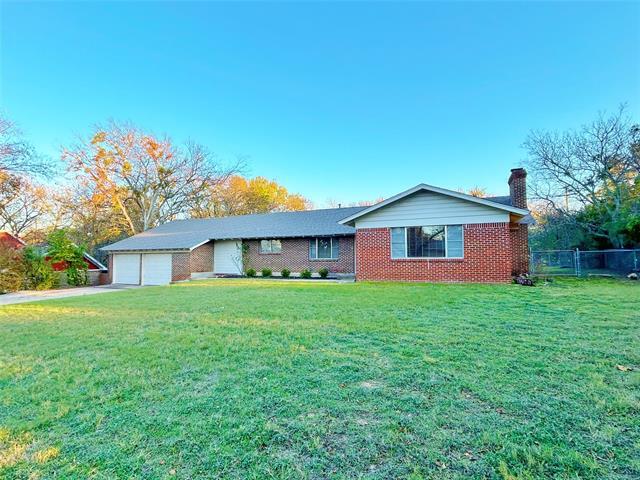 property at 1431 Eastview Dr