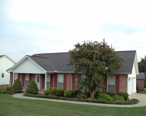 112 Rouen Ct in Maryville, TN - Building Photo