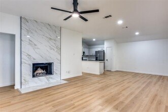 3023 San Martin Dr in Arlington, TX - Building Photo - Building Photo