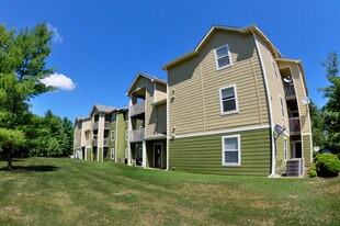 Forest View in Newton, IA - Building Photo