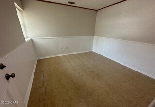 102 Hershel Ct in Panama City, FL - Building Photo - Building Photo