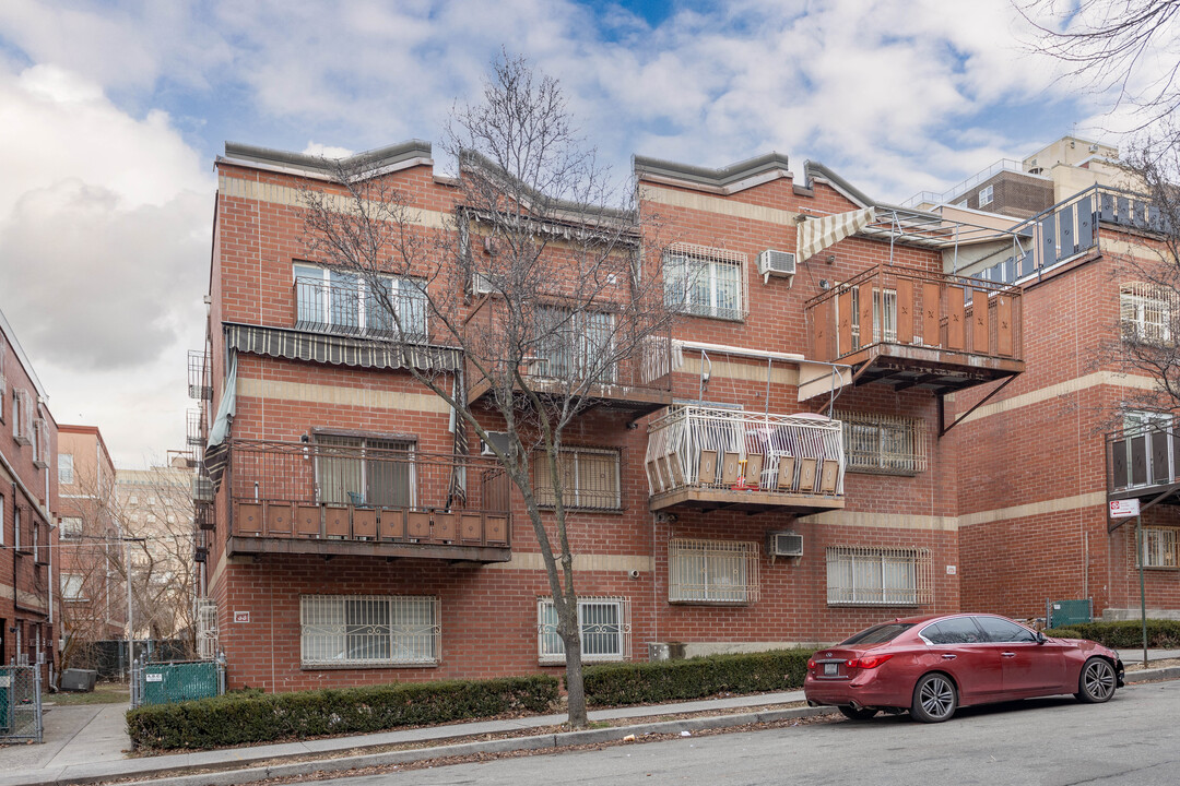 33 Taylor St in Brooklyn, NY - Foto de edificio